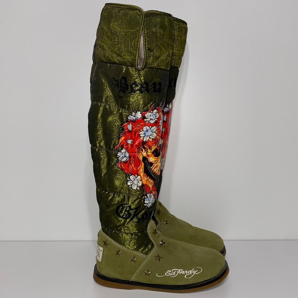 Ed Hardy Shoes - Vintage Ed Hardy Faux Fur Suede Beautiful Ghost Flame Skull Green Boots